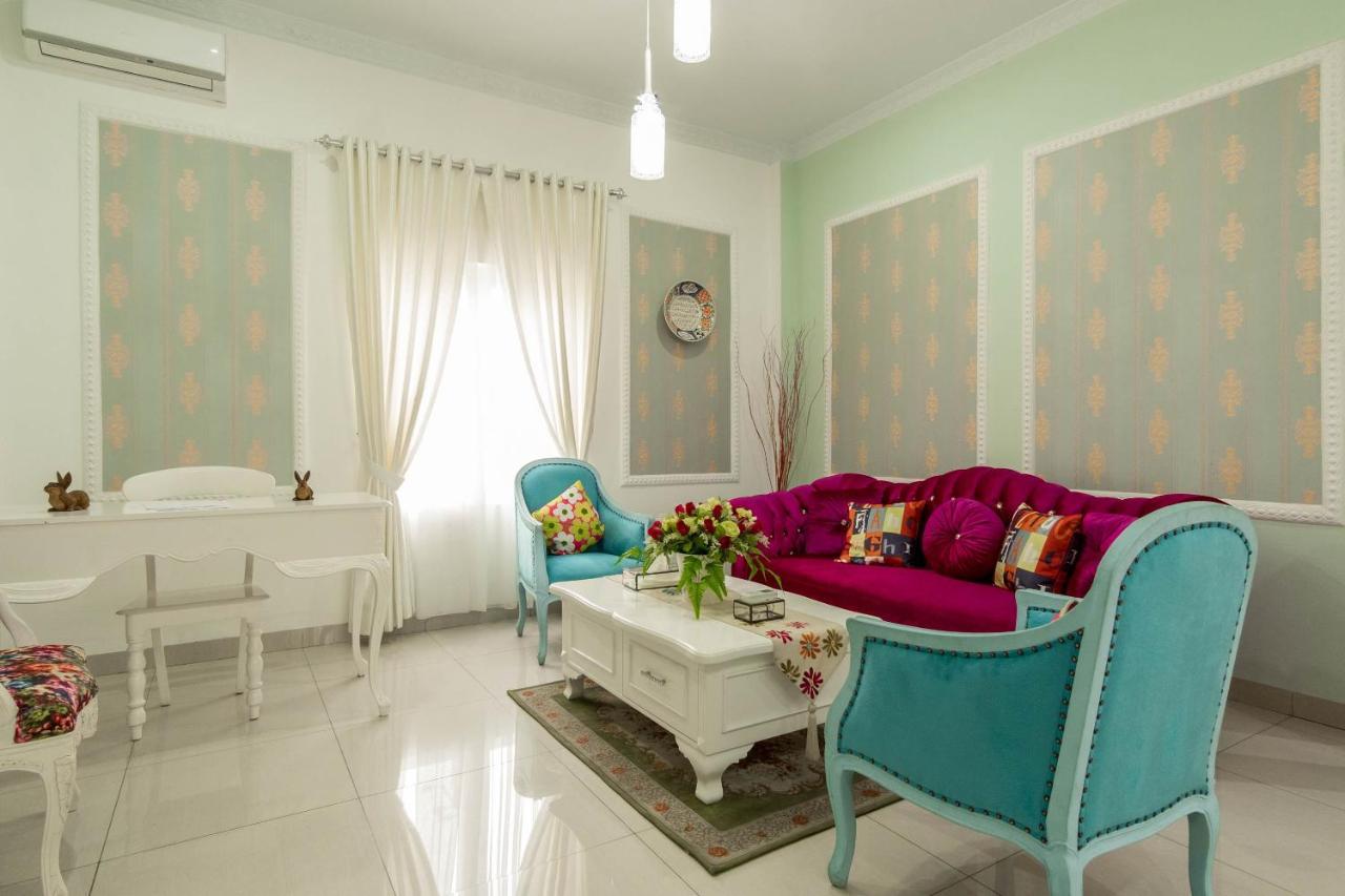 Oyo 90741 Grand Shaqilla Hotel 2*