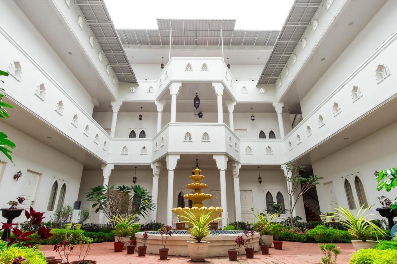 Hotel Oyo 90741 Grand Shaqilla Medan