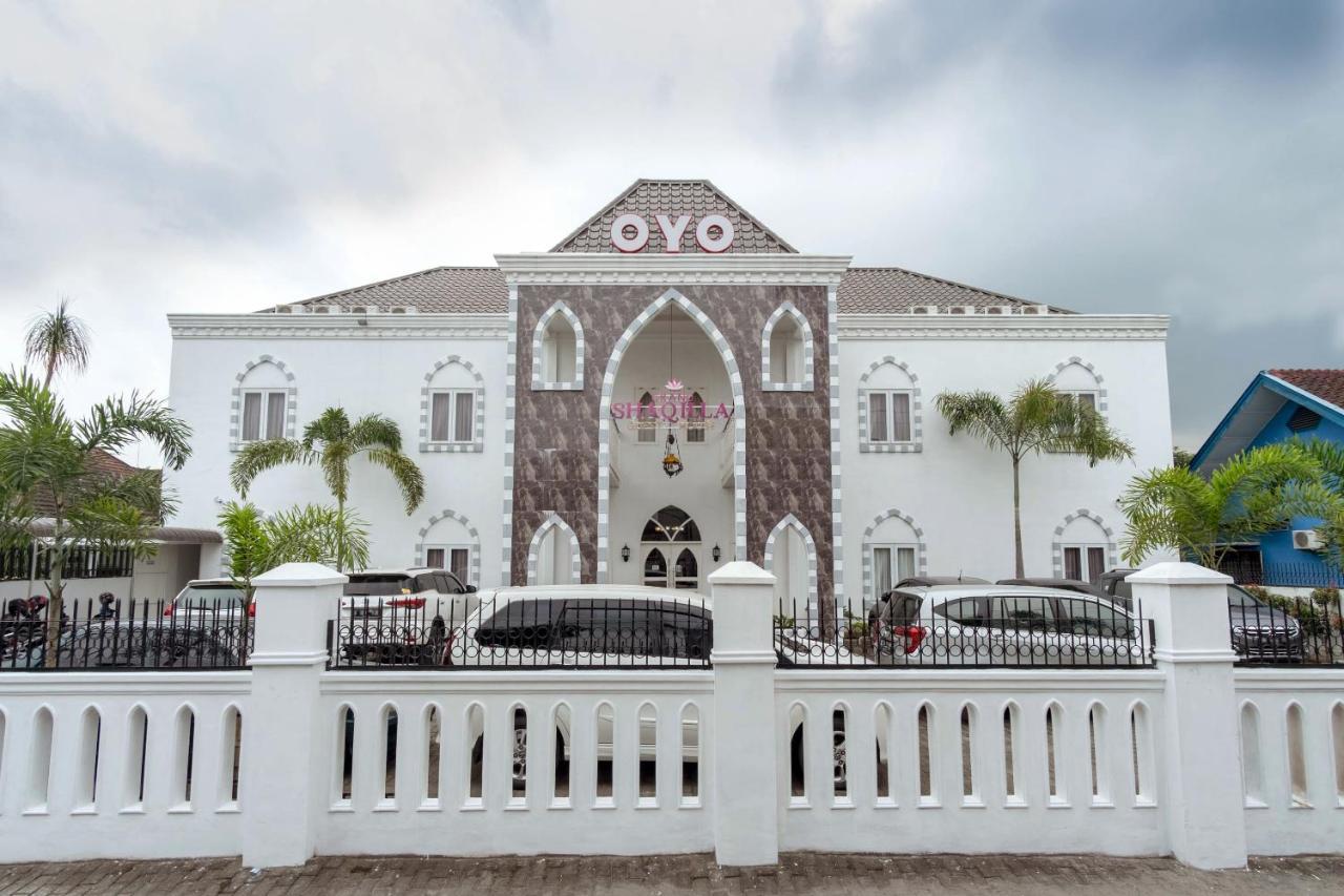 Hotel Oyo 90741 Grand Shaqilla Medan
